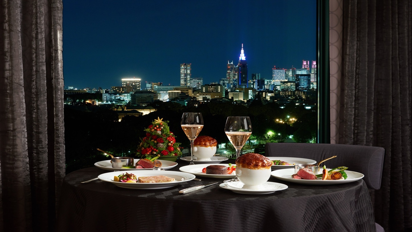 【ルームサービスディナーコース付　19：00〜】クリスマスディナー＆ステイ（夕・朝食付）