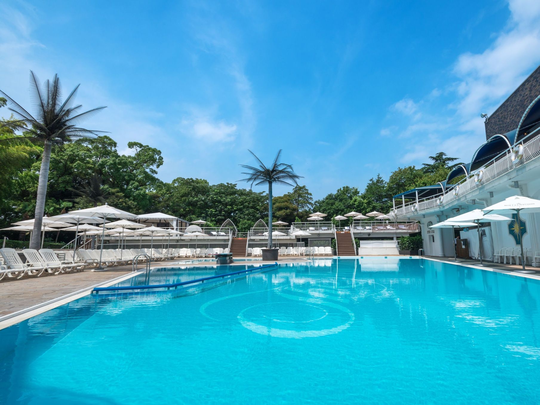 【夏の旅行に│10％OFF】プール利用無料＆館内利用券5000円付（お部屋のみ）予約時確認事項あり