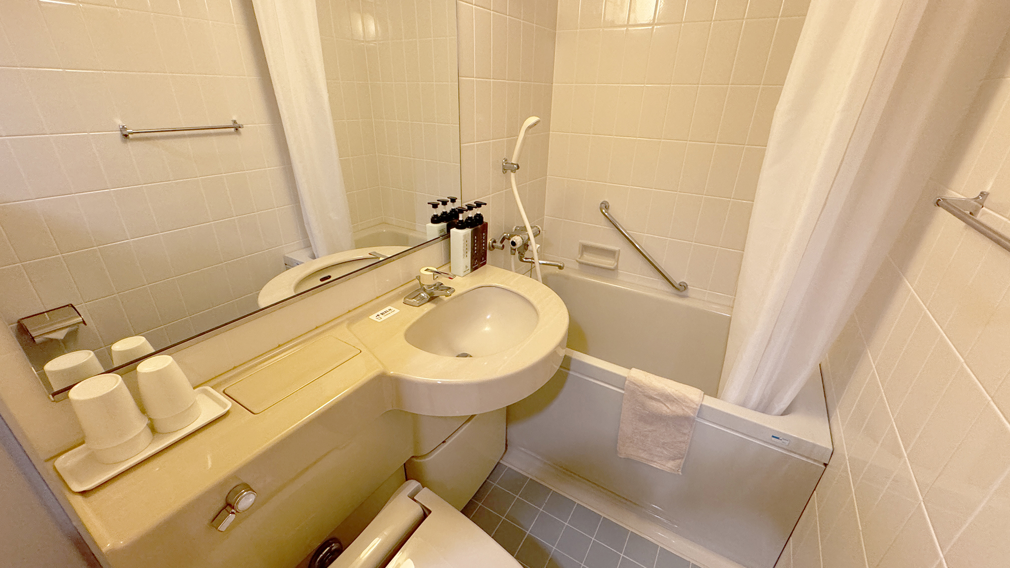 【客室】バス・トイレ