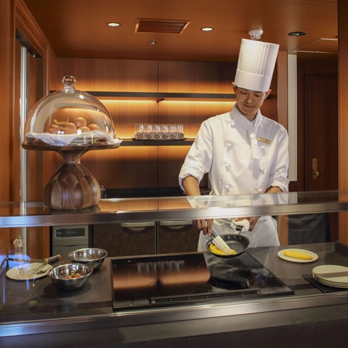 【26％OFF】【楽天スーパーSALE】ポイント15倍＜朝食付き＞60㎡スイートルームで優雅なひと時