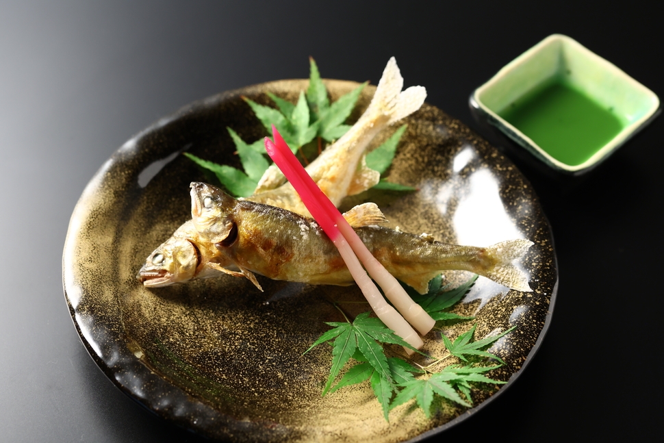 【人気の夏会席】伊勢海老・鮑・鮎の3大味覚＋90分飲み放題付◆贅沢夏旅／1泊2食付