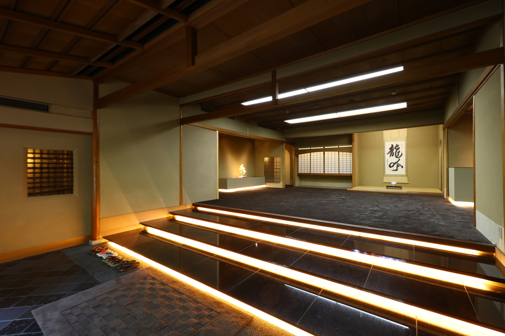 【待たない贅沢】お部屋でチェックイン◆静寂に包まれるスムーズステイプラン（1泊2食付）