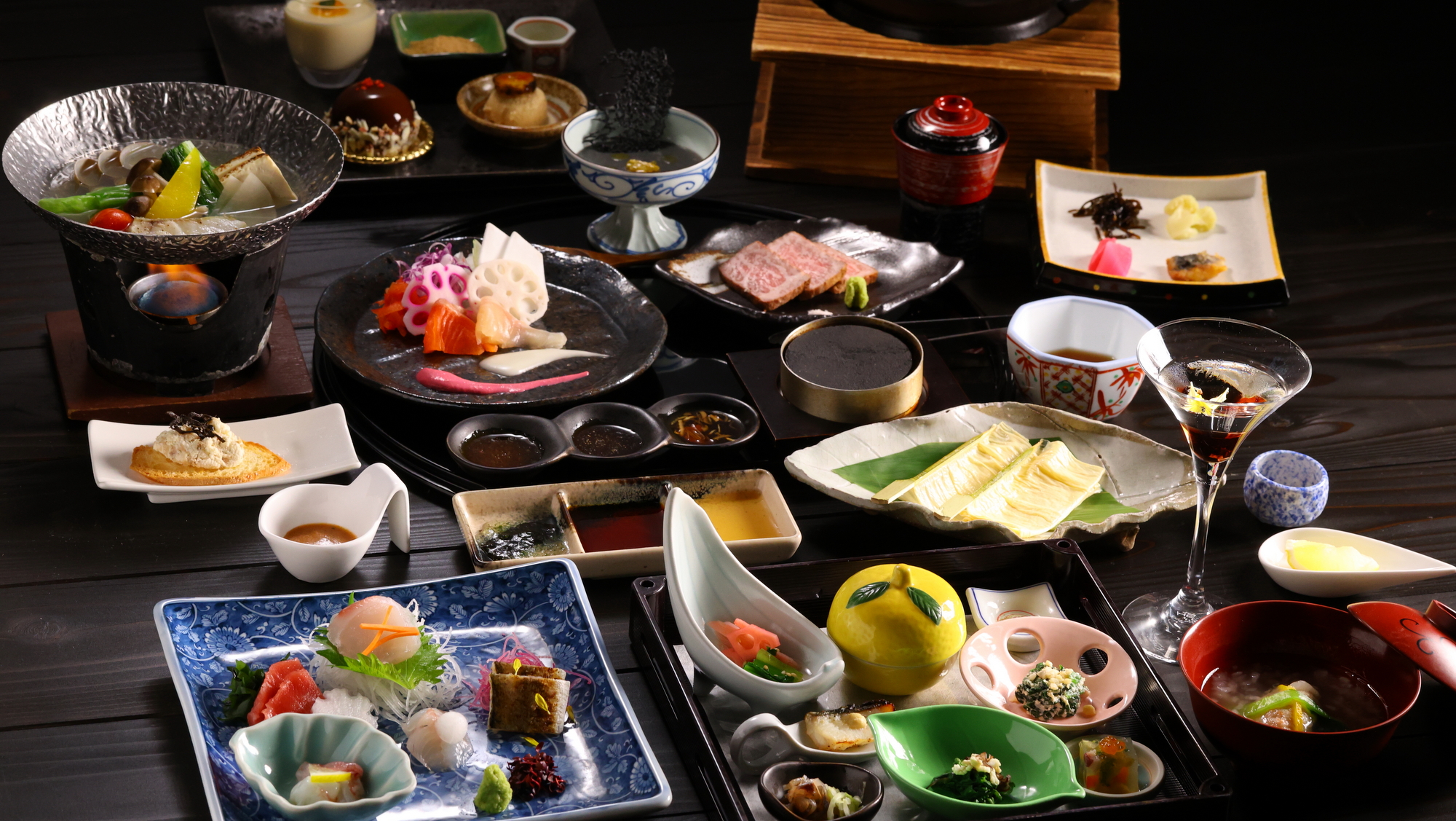 【2025冬】ゆかりの人物や文学、自然やエンターテインメントなど、湯河原をテーマにお料理を構成