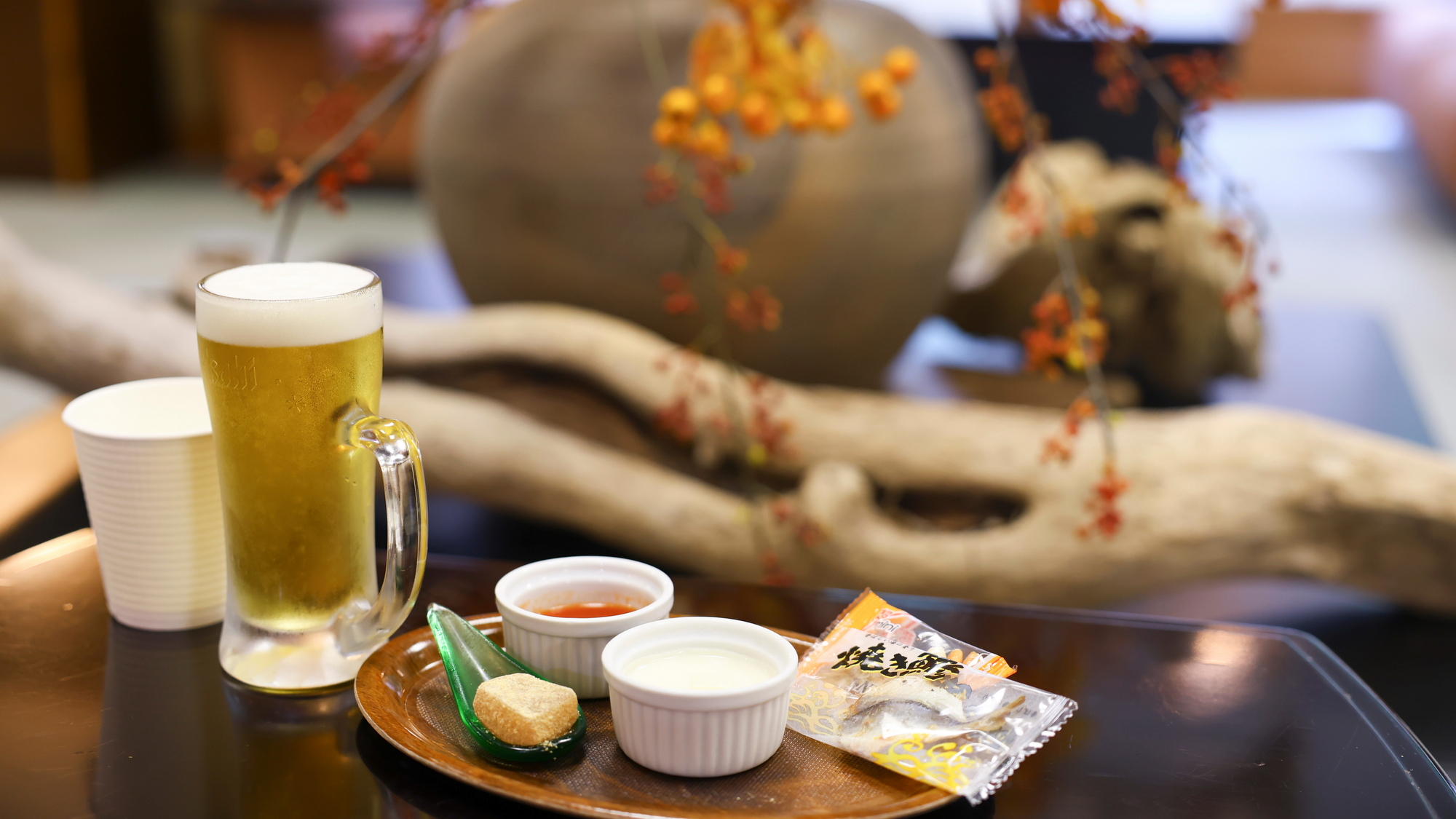 【ラウンジ】15時～18時までドリンクと共に季節のスイーツをどうぞ