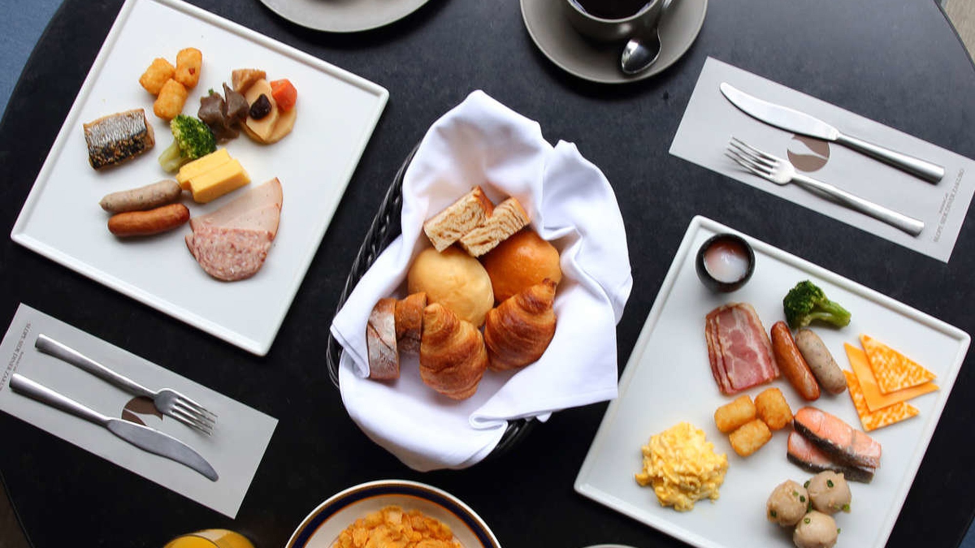 Buffet&Cafe SLOPE SIDE DINER ZAKURO 朝食ブッフェ