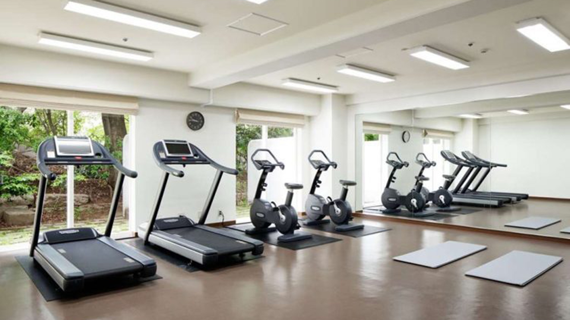 フィットネスルーム