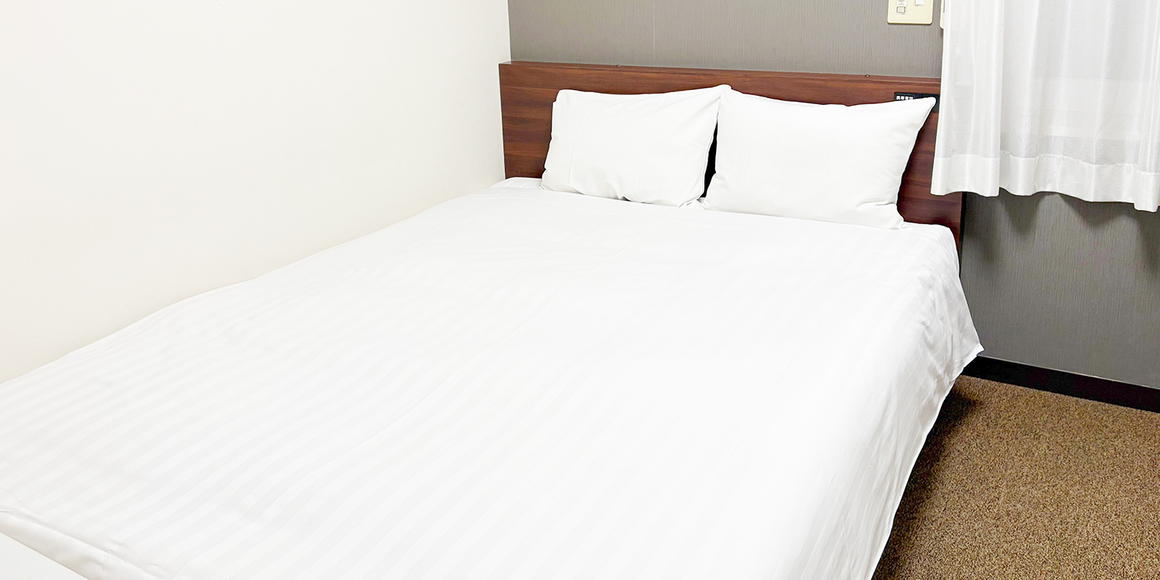 ダブル【禁煙】大人2名＋子供1名（15歳以下）添い寝可