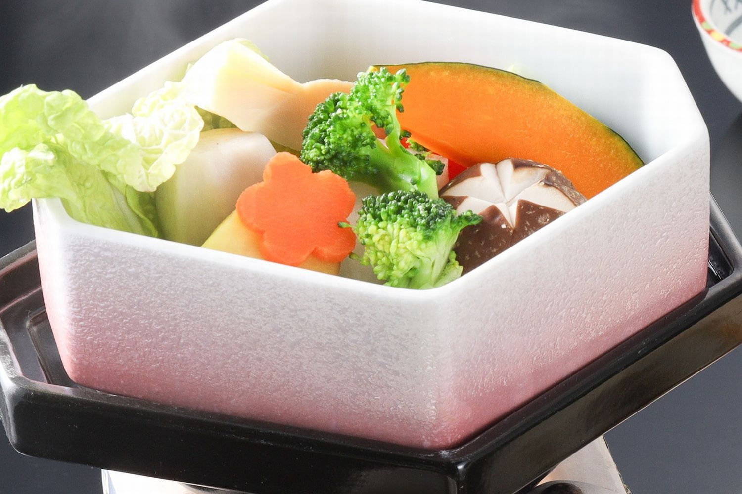 【一人旅応援♪1-2月特別お得な料金で】【飛騨牛朴葉焼き会席】コスパ◎飛騨牛×飛騨の郷土料理を楽しむ