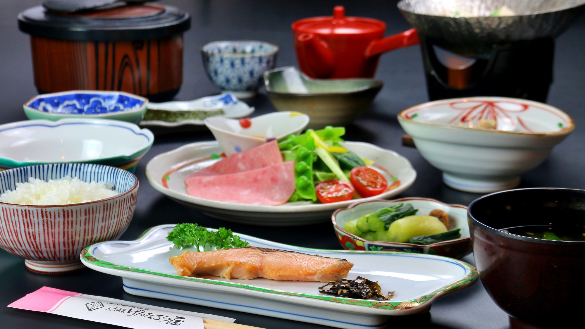 【朝食一例】お朝食も、自家製のものをふんだんに使用しています。ボリューム満点で大満足!