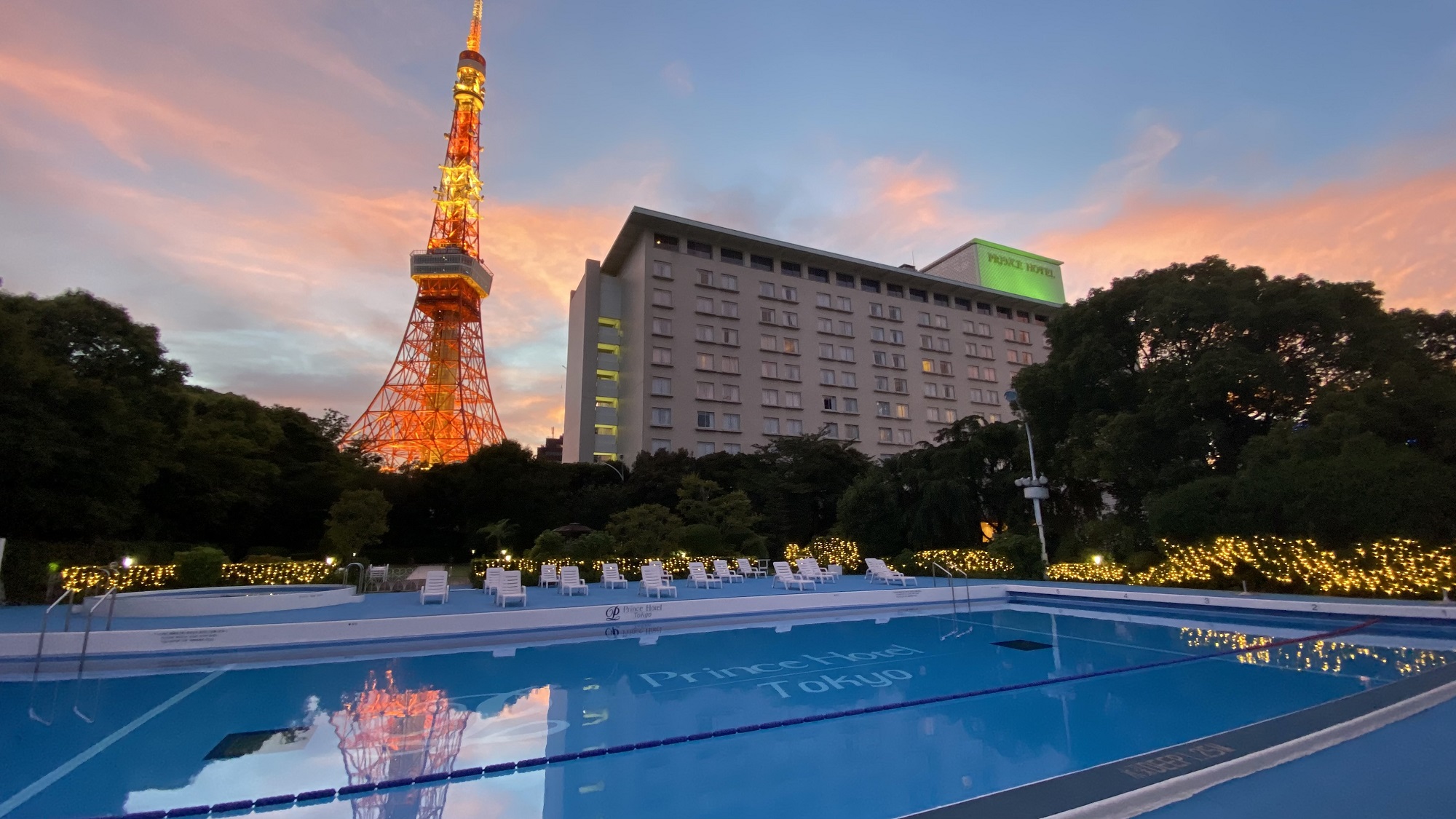 ガーデンプール（夏季営業）