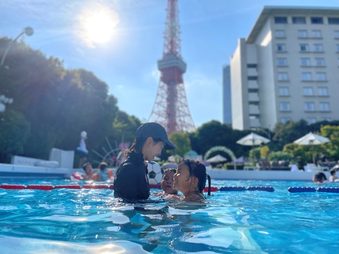 デイプール　東京タワーを眺めながら、プールを満喫