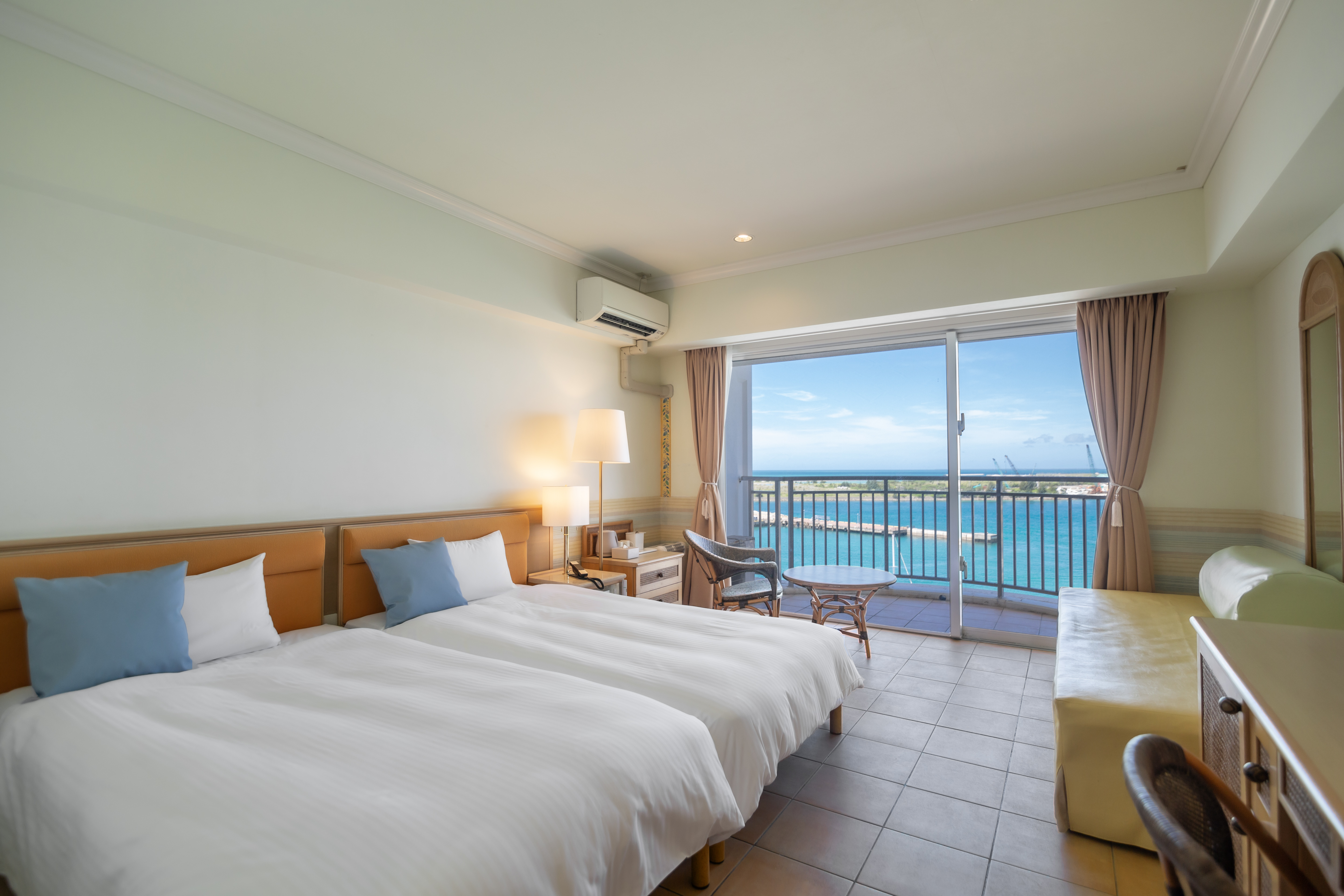 ハリウッドツインルーム室内写真