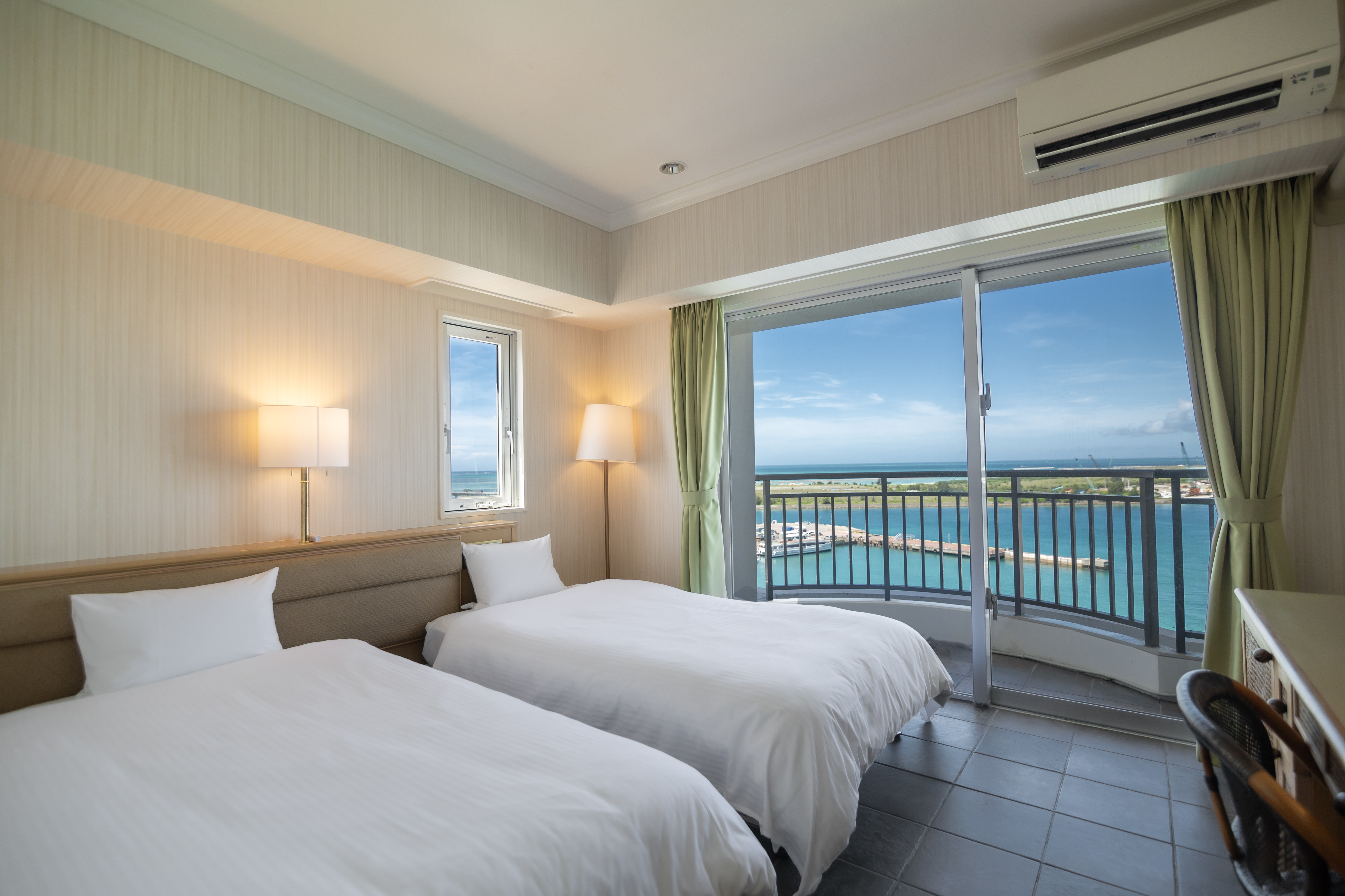 ジュニアツインルーム室内写真