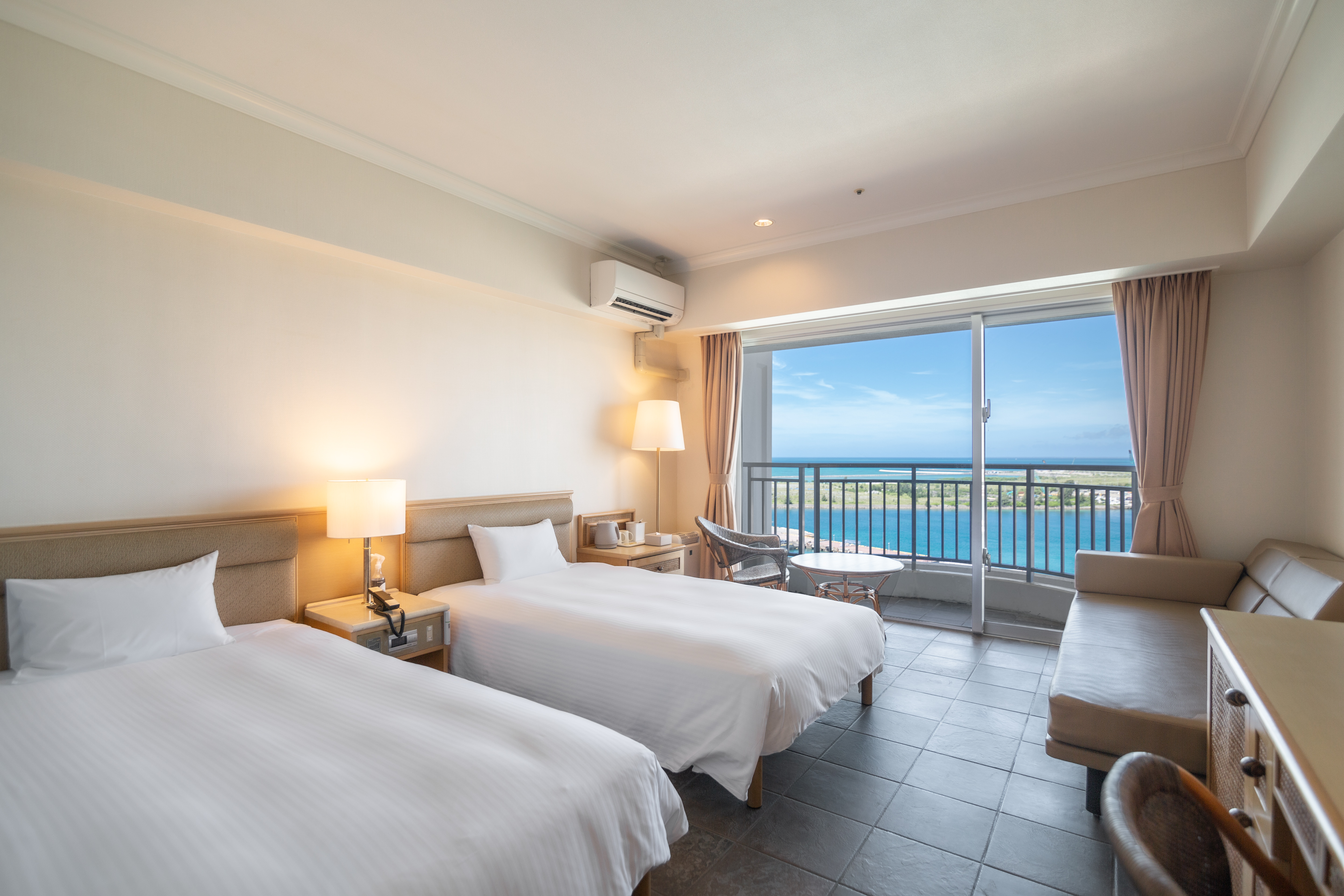 スタンダードツインルーム室内写真