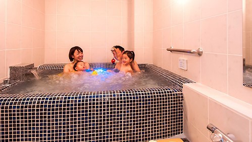 【夏の家族旅行応援】小学生半額＆幼児無料♪家族みんなで貸切温泉！駐車場1台無料の素泊まりプラン