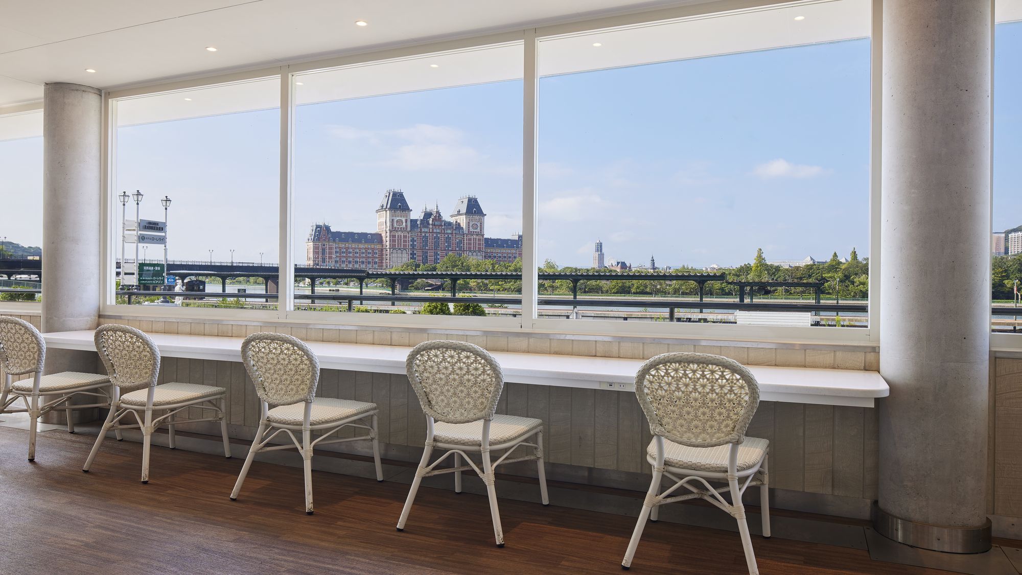 こもれびテラス