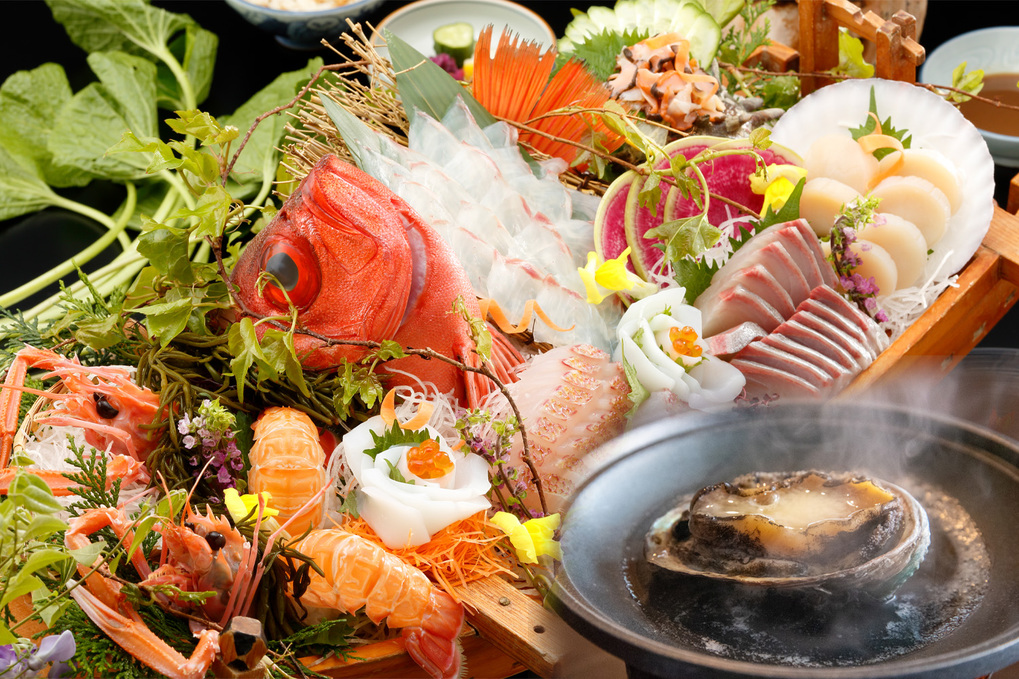 海鮮大船盛＋酒蒸し鮑のバター焼き