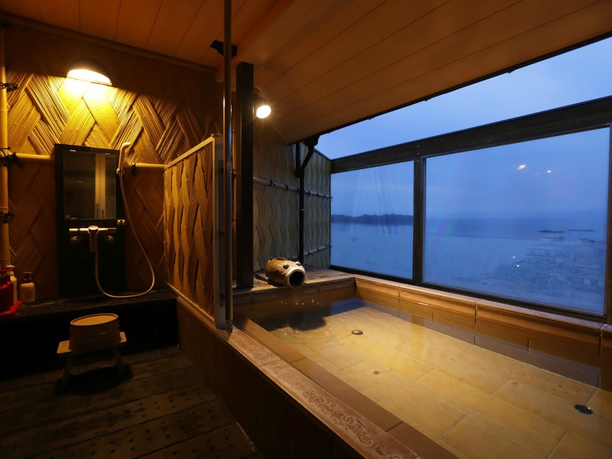 【年間1783人が選んだ圧倒的人気】駿河湾の至福！豪快・地魚大舟盛×あわび酒蒸しを堪能する海鮮三昧