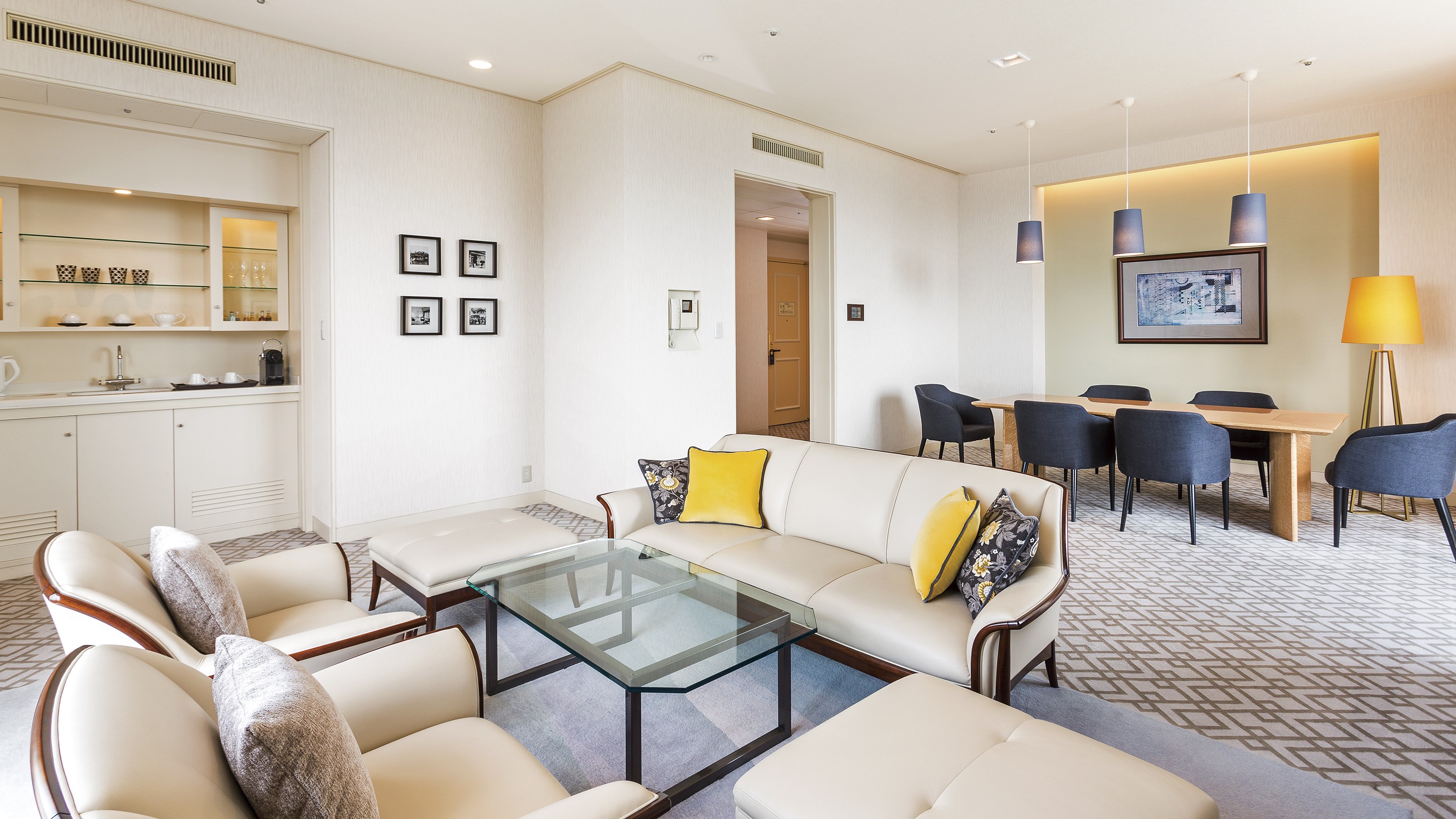 【＜タワー館＞ペントハウススイート】約105㎡　リビング（一例）