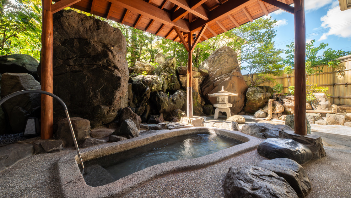 【食事処zeze確約】豪快に味わう特大タグ付き活蟹お一人様一杯を焼・刺・蒸を堪能する至福会席