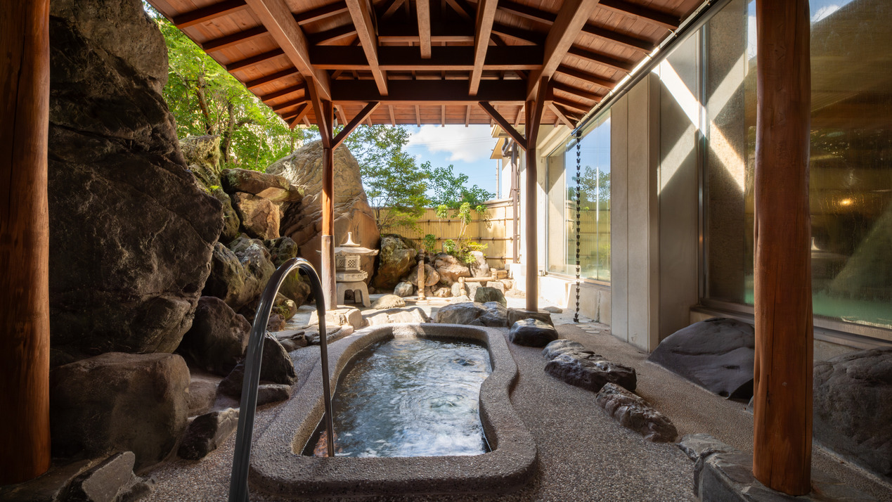 【旬の特選会席】鮑・のどぐろ・蟹を贅沢に堪能！板長厳選の海の幸満載プラン