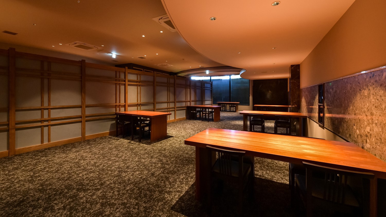 【春旅応援】新オープン★食事処確約！市場直送の鮮魚と板長こだわりの食材！旬を愉しむ「基本会席」