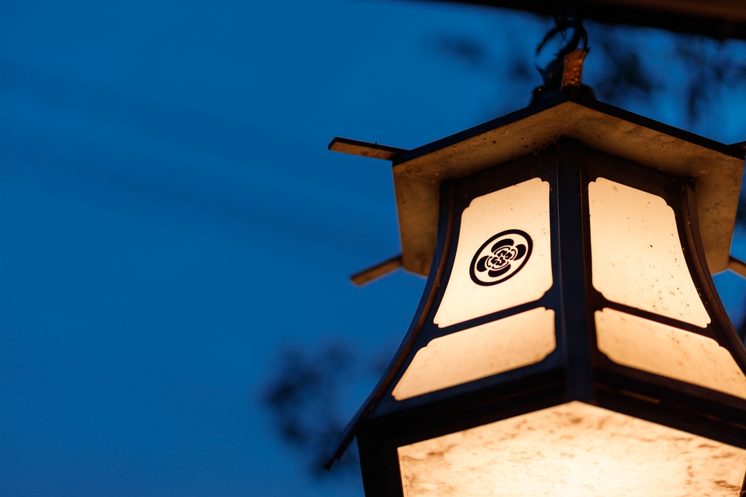 初春限定★冬蟹饗宴〜焼き活蟹×鮮魚8種の贅沢会席／今だけ特別価格で予約受付中