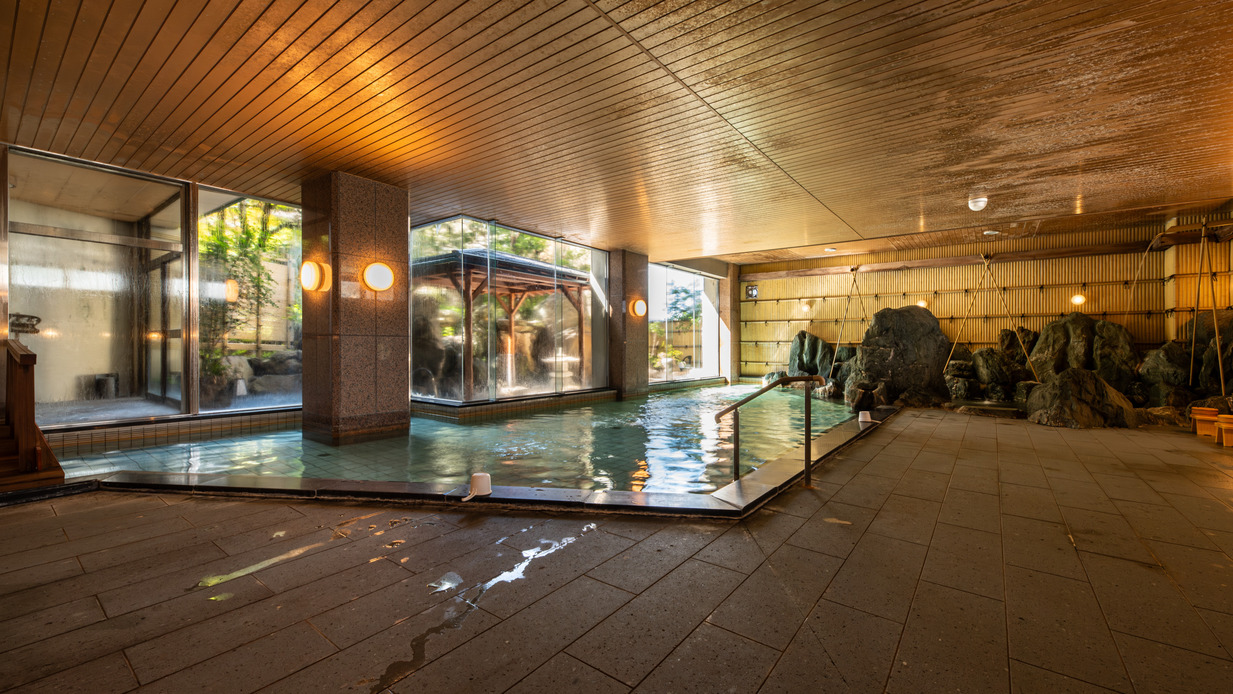 【素泊まりプラン】金沢まで車で約45分！開湯1，300年の歴史・粟津温泉☆【全室Wi-Fi完備】