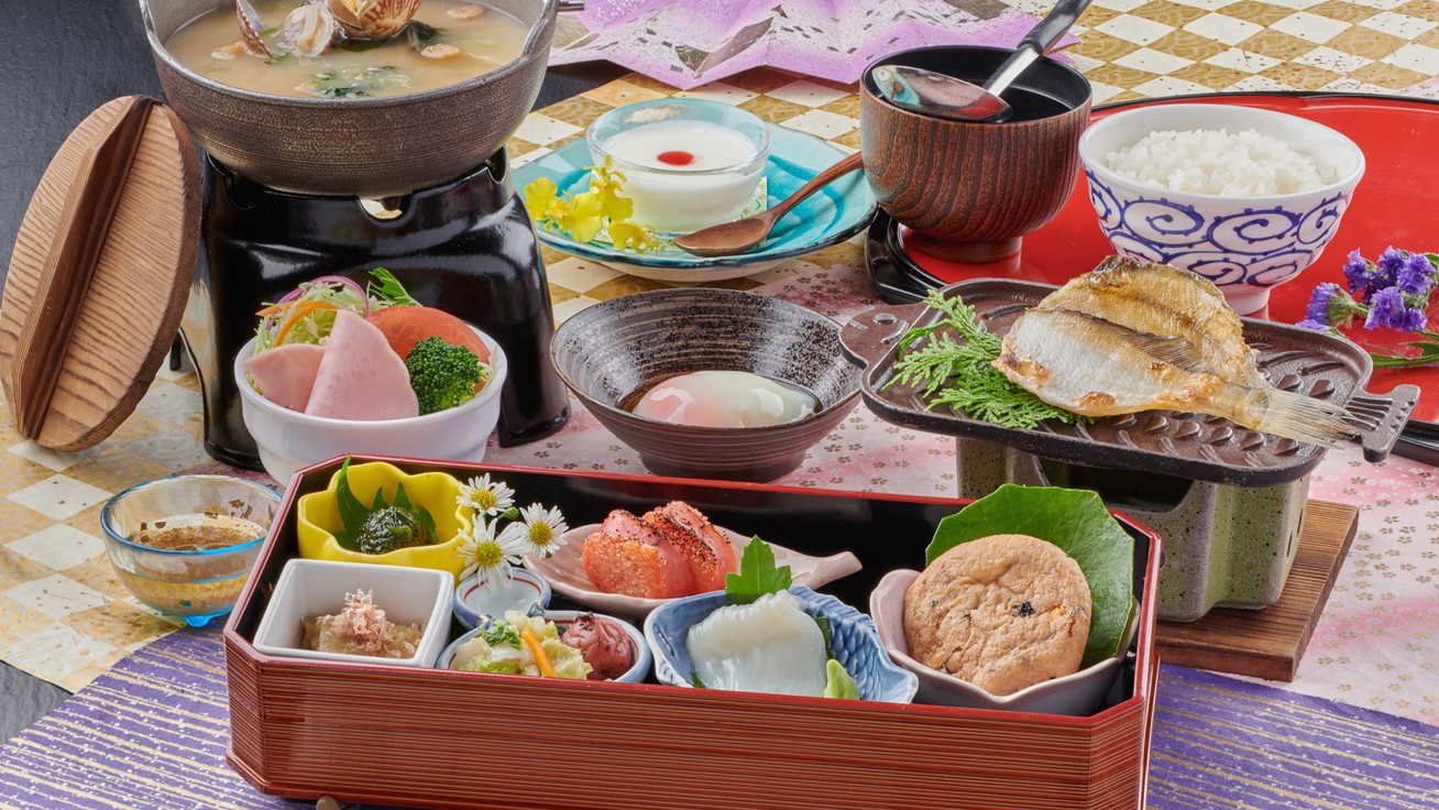 ■朝食■地元色豊富な朝食（イメージ）