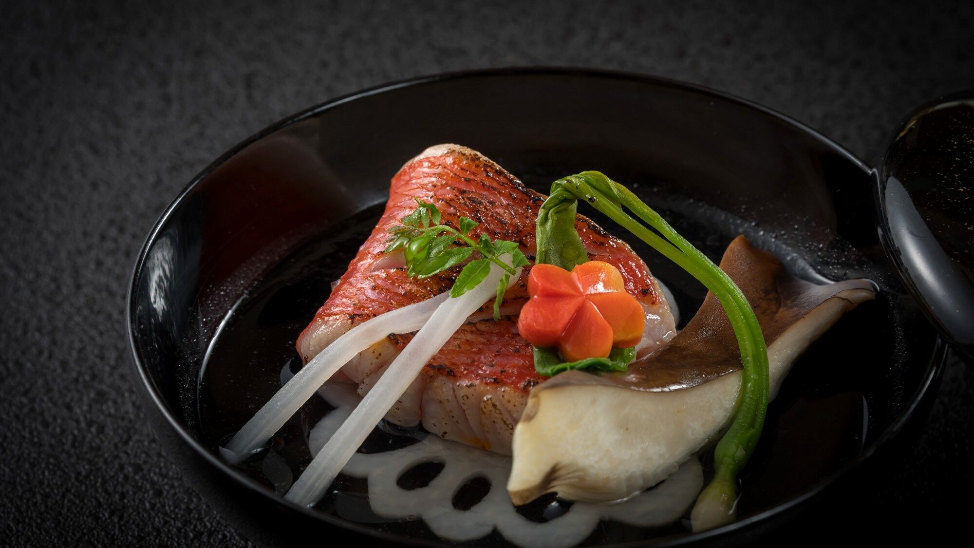 高級魚キンキ【キチジ】の素材の味を丁寧に味わうお椀