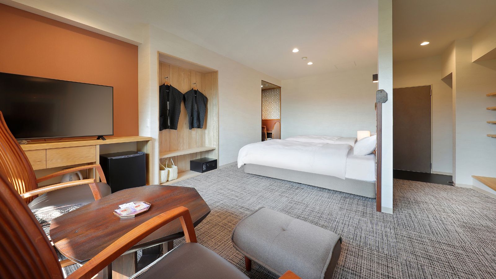 リニューアル洋室【40平米】