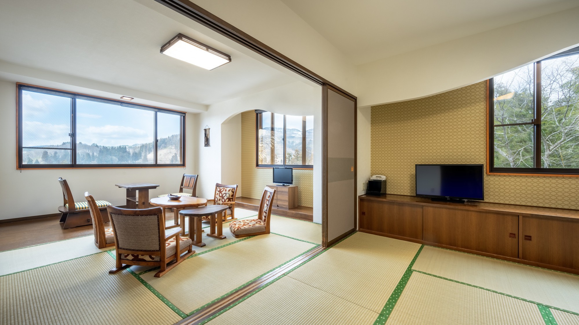 さゆり亭◆里山側和室【50平米（１4畳）】