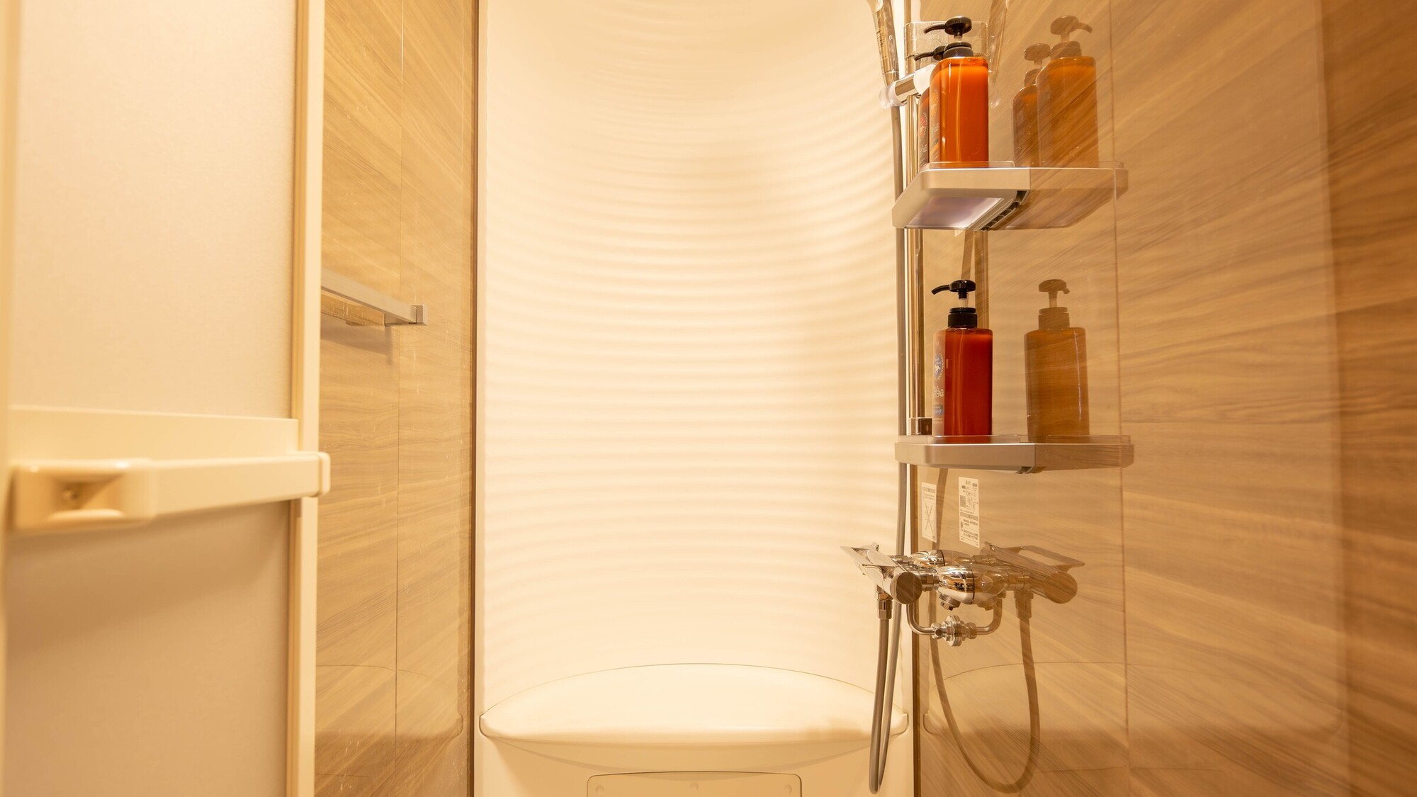 リニューアル洋室【40平米】