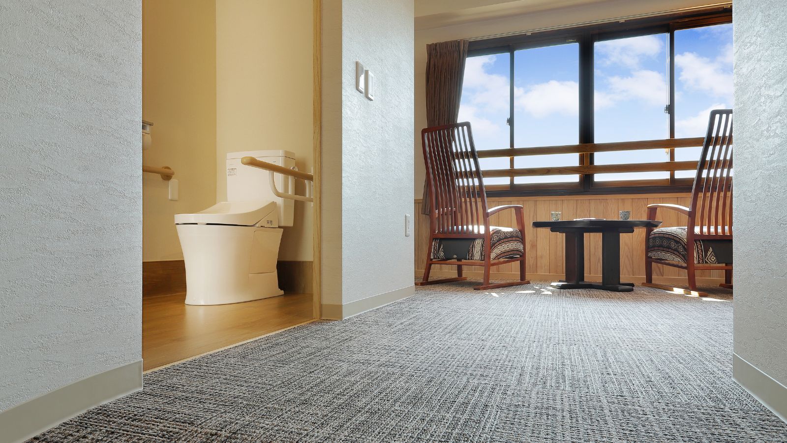 リニューアル洋室【40平米】