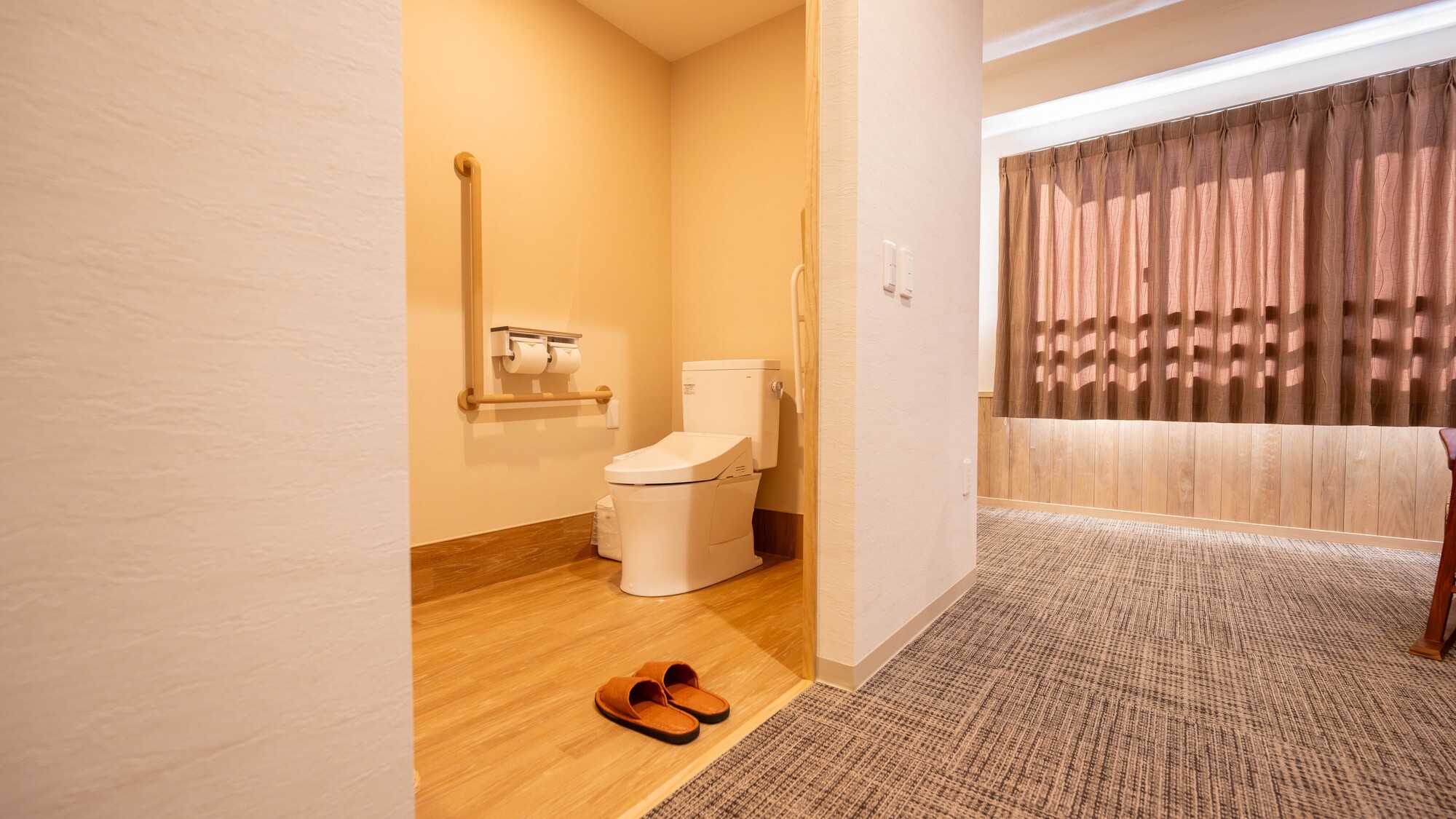 リニューアル洋室【40平米】