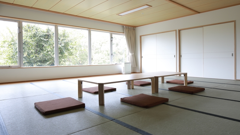 【学生限定｜1部屋に10名まで宿泊可能】大人数での卒業旅行を応援｜一人一品の売店品付き（食事なし）