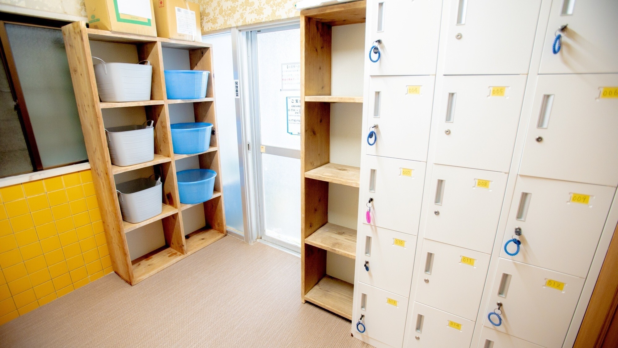 【脱衣所/男湯】