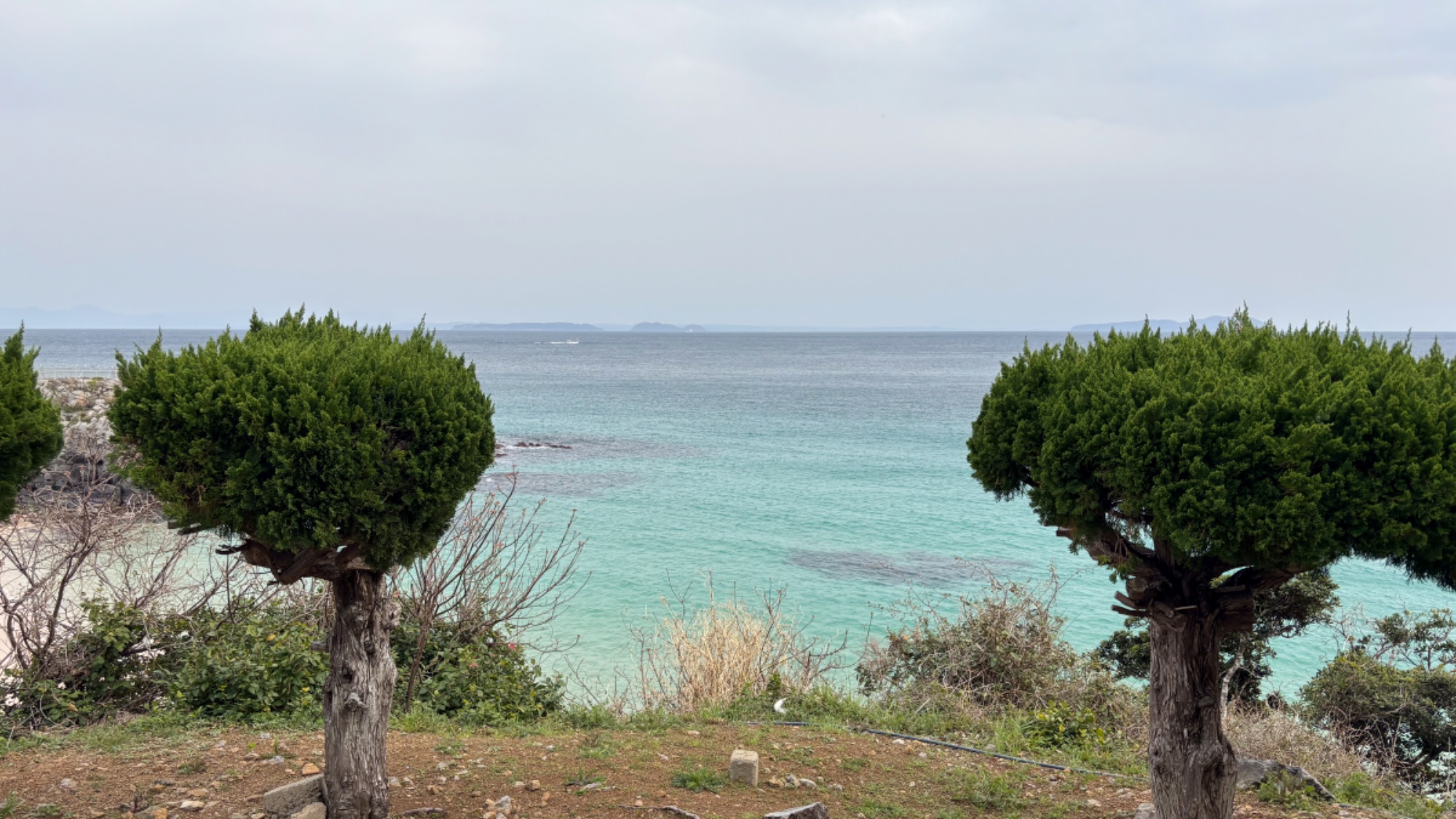 【海側10畳テラス付】テラス付きの客室です。テラスで外の空気を吸って、のんびりとお過ごしくださ