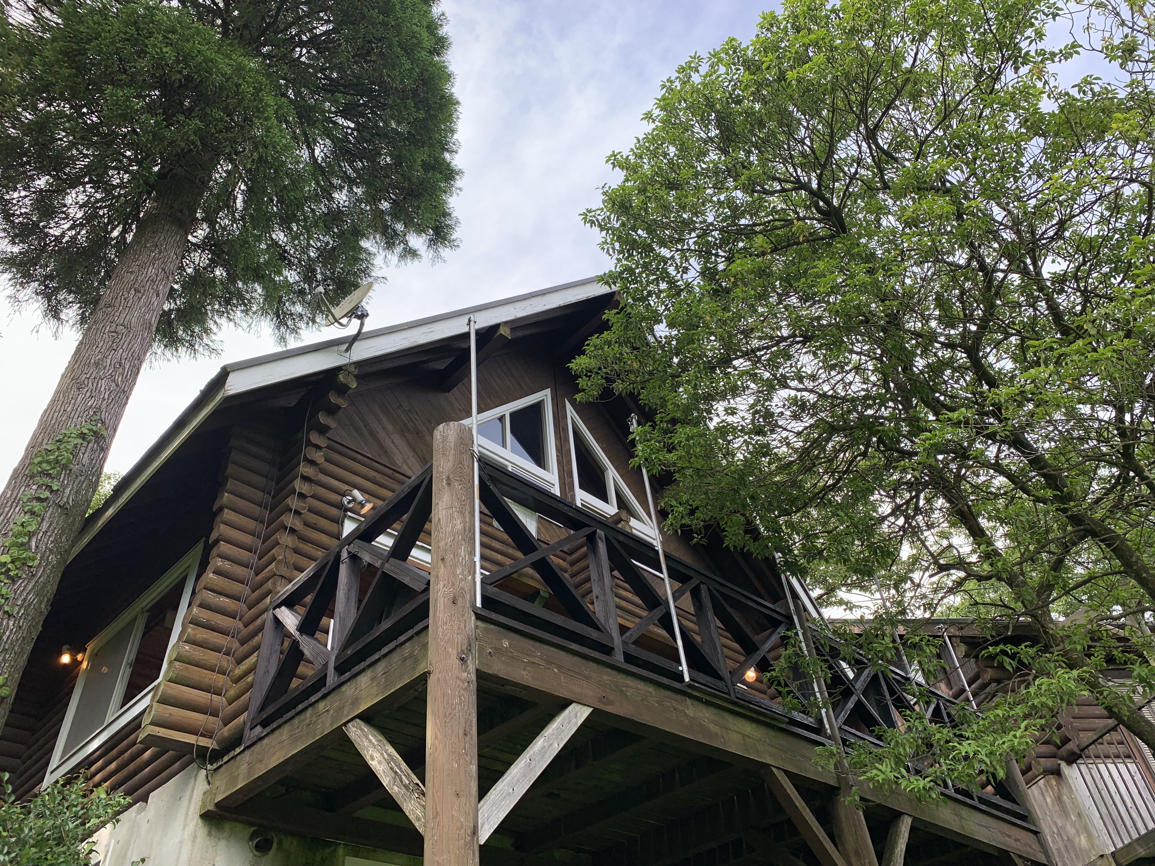 ベランダ側から撮影した外観写真