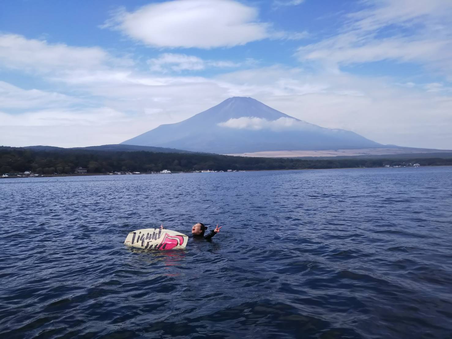 富士山をバックに様々なウォーターアクティビティを♪