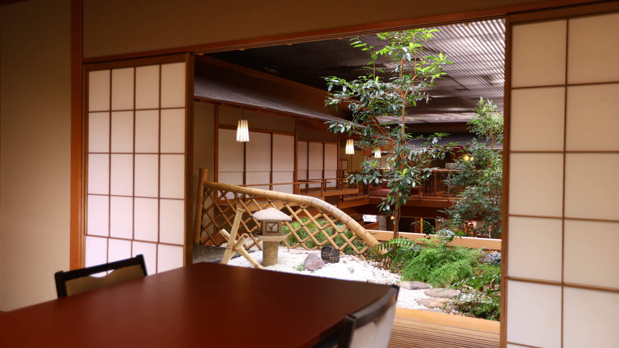 □臨庭料亭「浮城」　個室料亭プランご予約の場合のお食事会場です