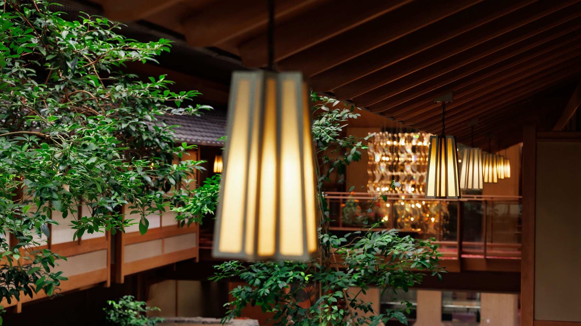 □臨庭料亭「浮城」