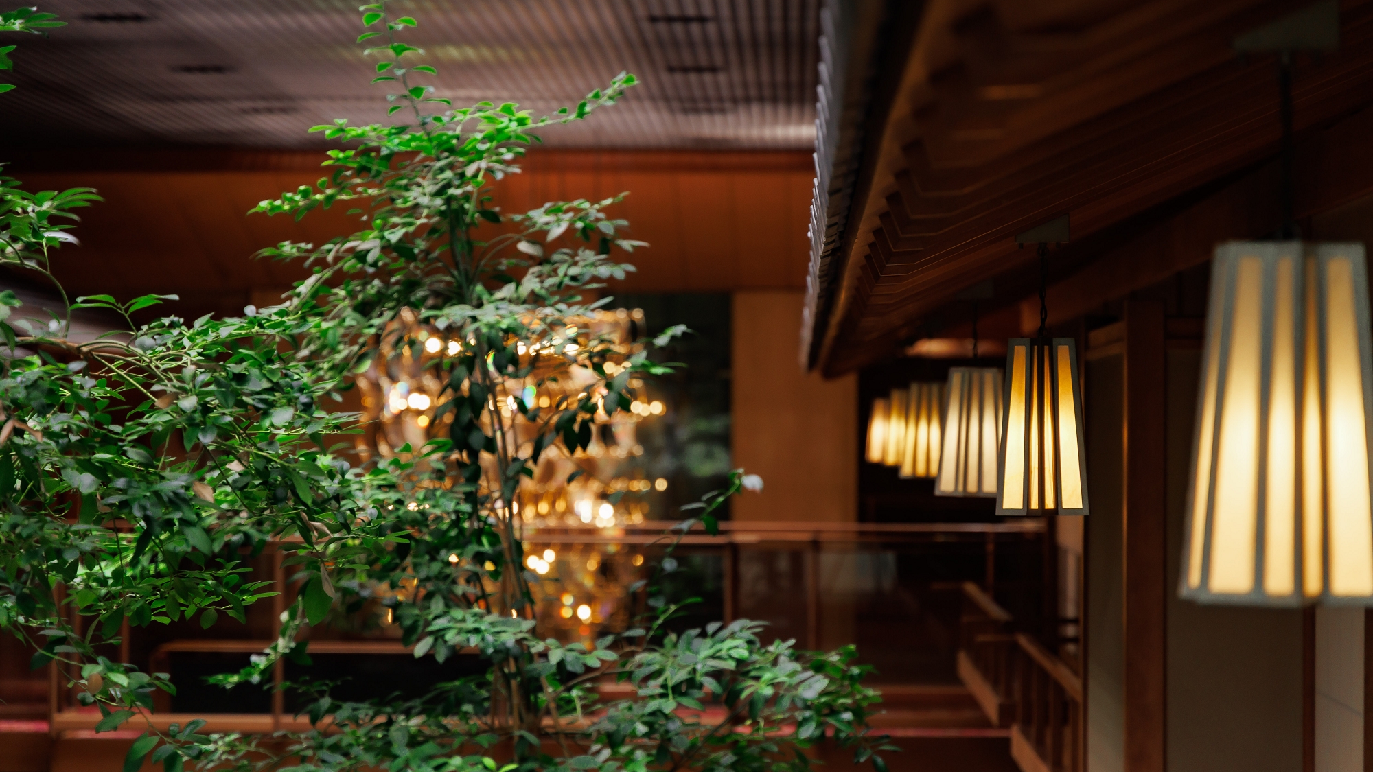 □臨庭料亭「浮城」