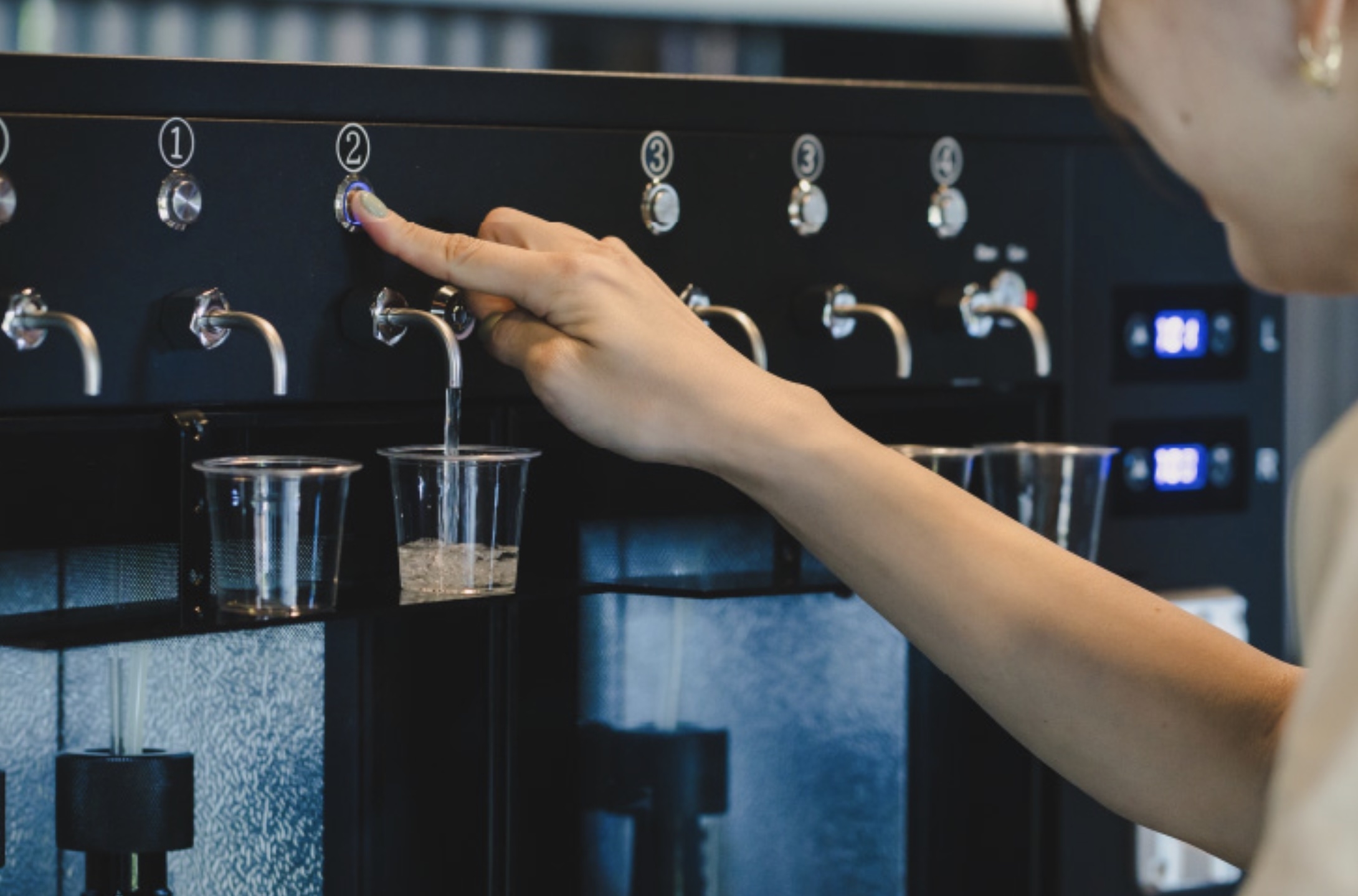 【諏訪五蔵・酒蔵めぐりクーポン付】歩いて巡る5蔵飲みみ比べ◇お気に入りを見つけるほろ酔い旅／2食付