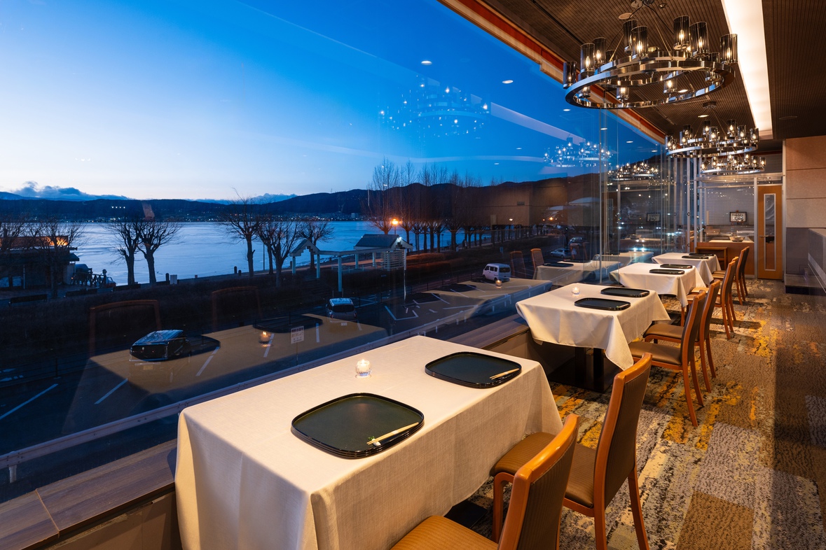【最上級和会席プラン】夜景輝くレイクビューレストランで味わう。旬の贅を尽くした「特選会席」／2食付