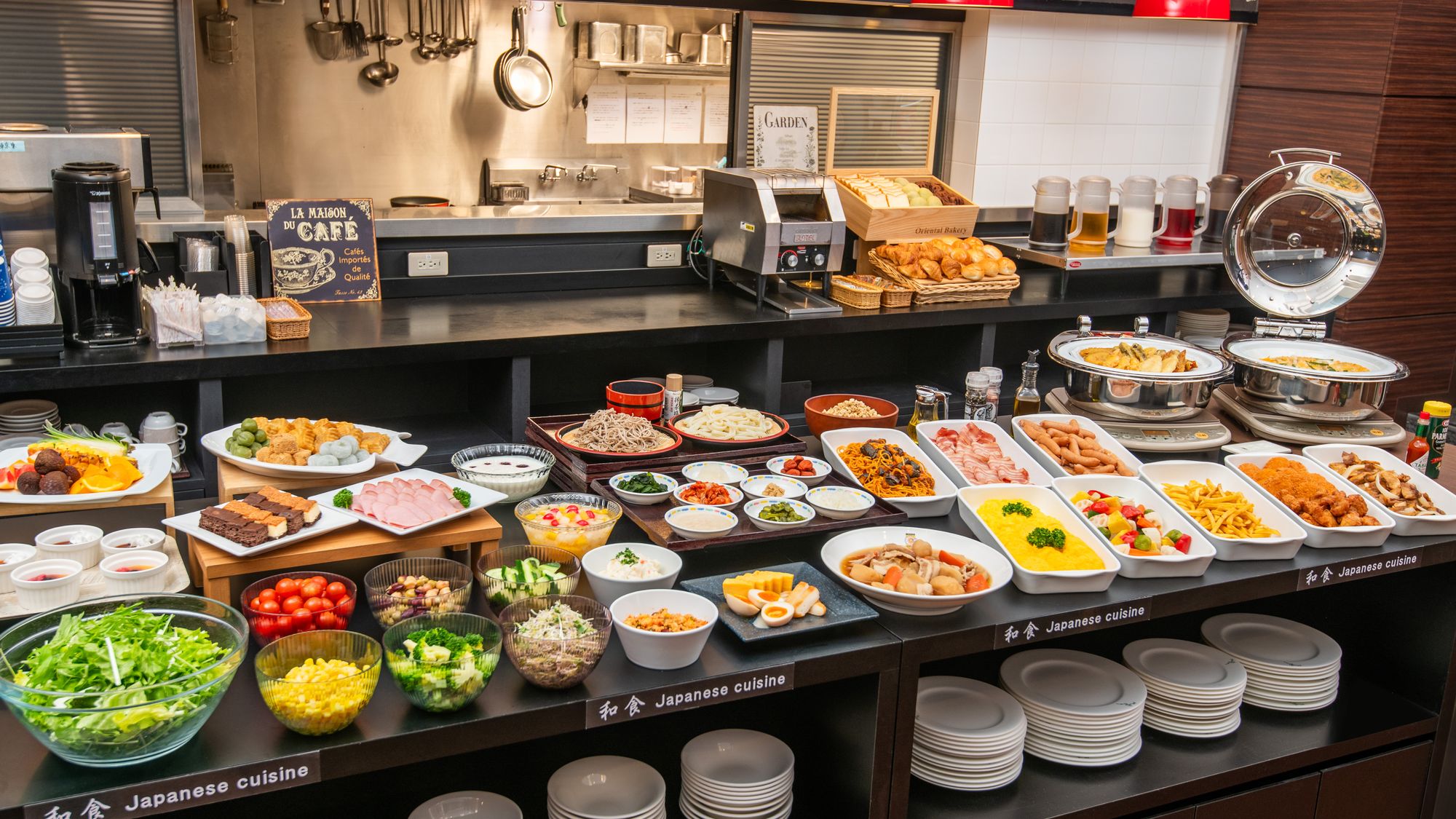 朝食ビュッフェ