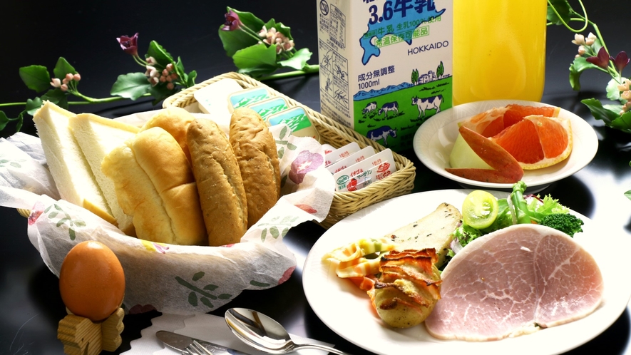 地元の野菜をつかった♪美味し洋朝食！全体一例