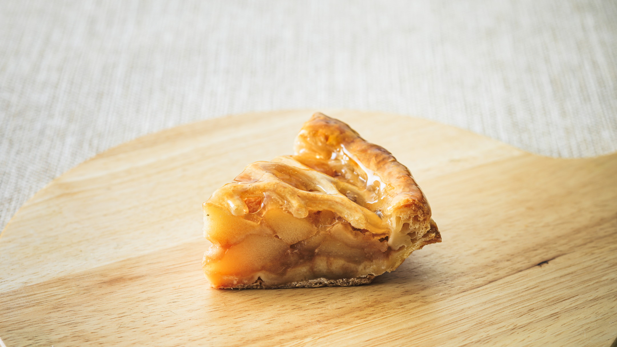 ケーキメニュー｜アップルパイ