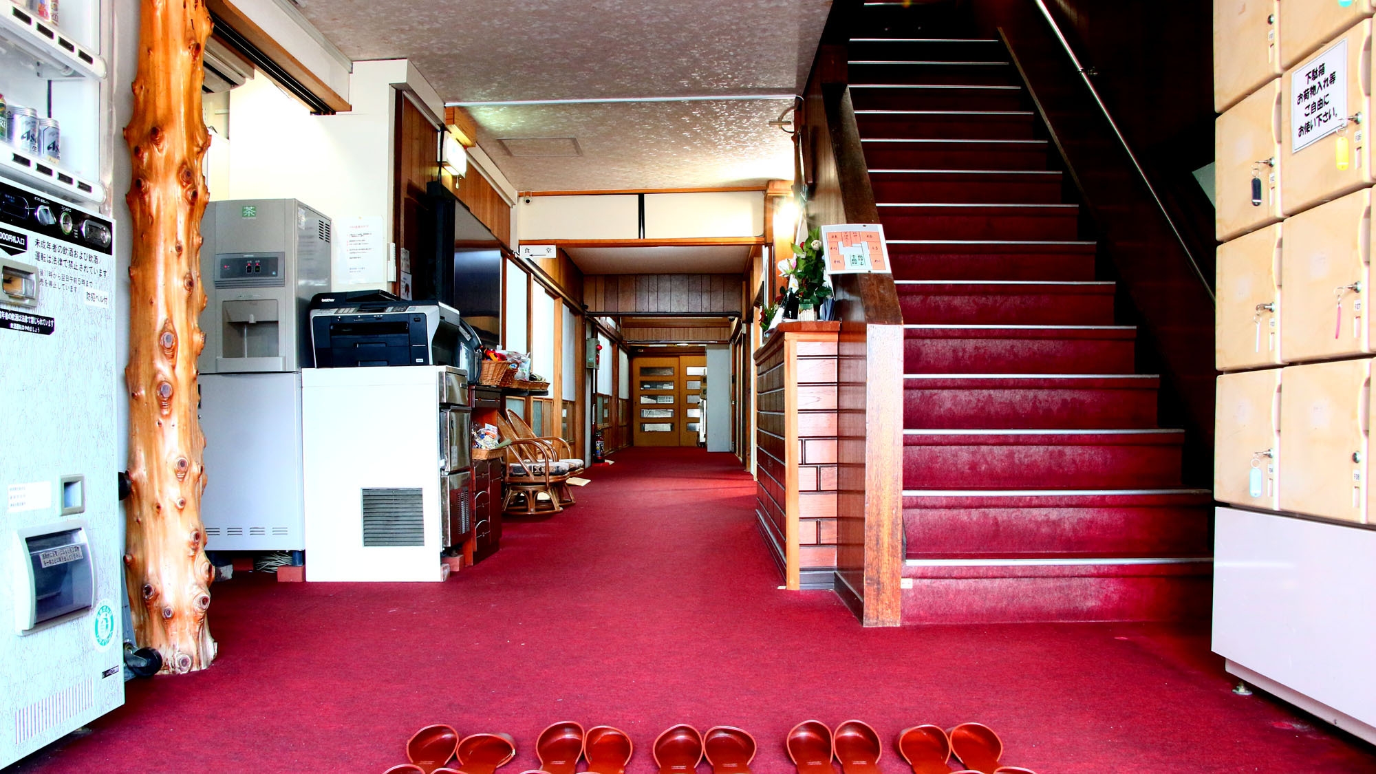 【グレードアップ】伊勢海老活造り（※2名様以上〜）、船盛りに黒毛和牛陶板焼きなど豪快な「松」コース