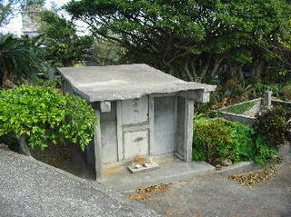 沖縄式のお墓